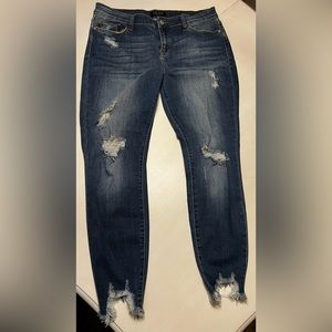 Judy Blue midrise cropped distressed jeans